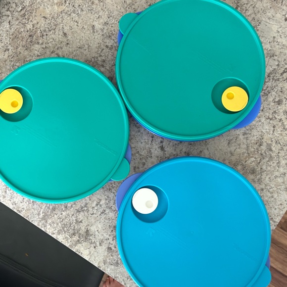 Crystal Wave Tupperware - Picture 2 of 7